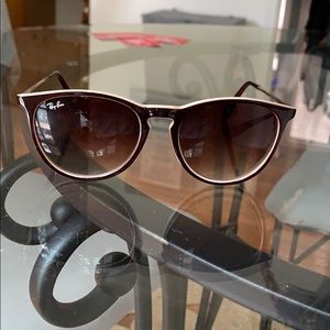 COPY - PRE-OWNED Ray-Ban Sunglasses Erika Two-Tone